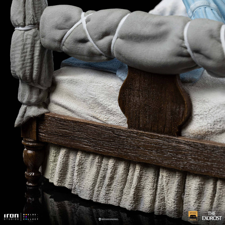 Iron Studios The Exorcist Possessed Regan MacNeil 1/10 Art Scale Limited Edition Statue