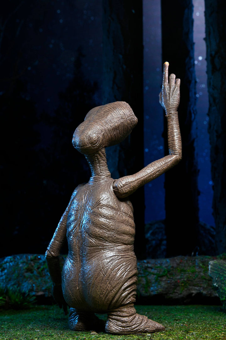 NECA E.T. The Extra-Terrestrial 40th Anniversary Ultimate E.T. 7" Scale Action Figure