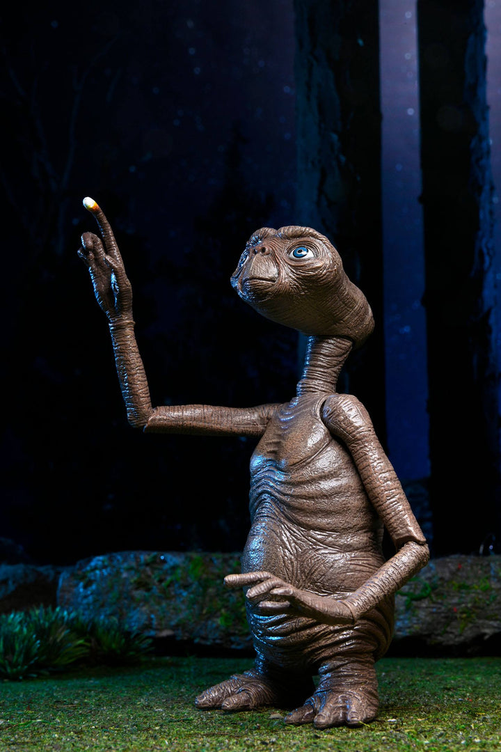 NECA E.T. The Extra-Terrestrial 40th Anniversary Ultimate E.T. 7" Scale Action Figure