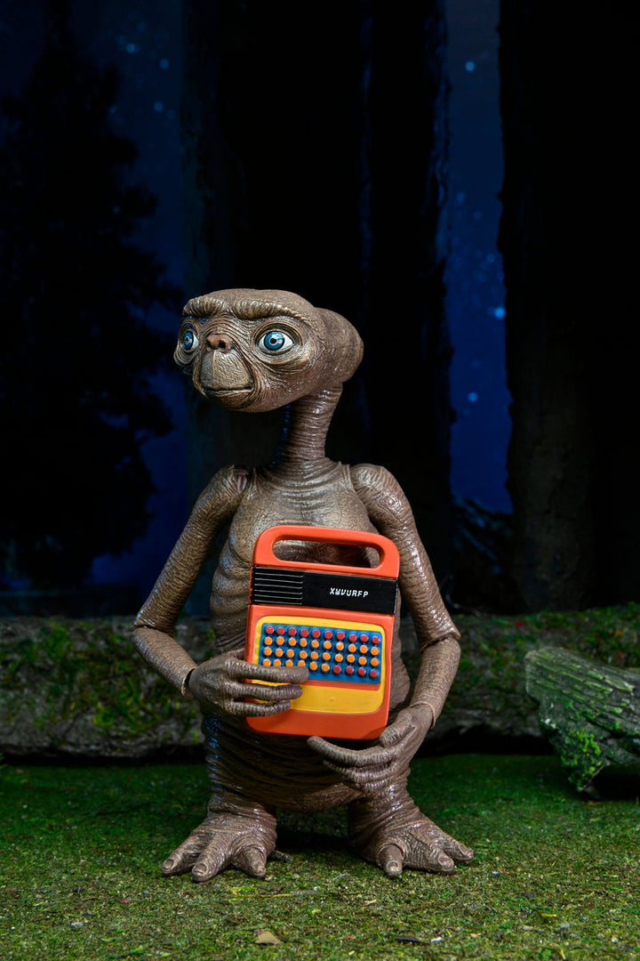 NECA E.T. The Extra-Terrestrial 40th Anniversary Ultimate E.T. 7" Scale Action Figure