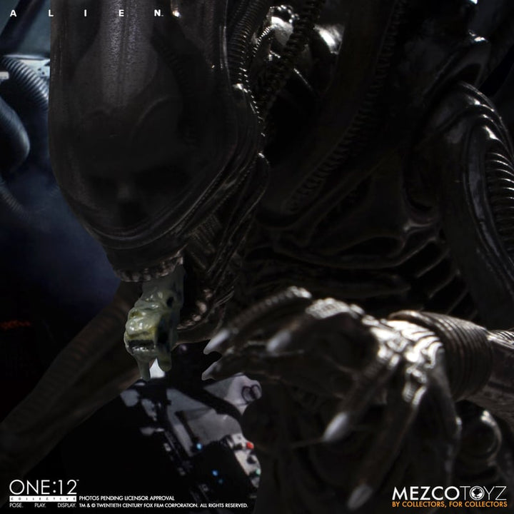 Mezco Alien One:12 Collective Alien Action Figure