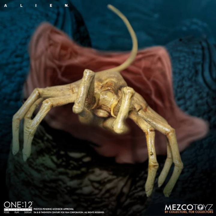 Mezco Alien One:12 Collective Alien Action Figure