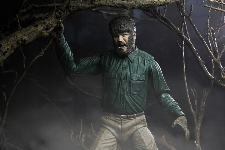 NECA Universal Monsters Ultimate The Wolf Man (Colour) 7" Scale Action Figure