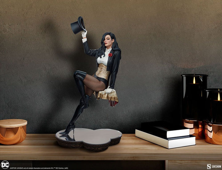 Sideshow DC Comics Premium Format Figure Zatanna 55 cm, Infinity Collectables