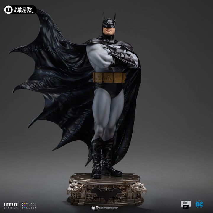 Iron Studios DC Comics Legacy Replica Batman DC Trinity 1/4 Scale Limited Edition Statue