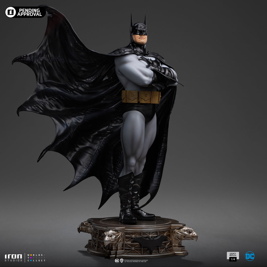 Iron Studios DC Comics Legacy Replica Batman DC Trinity 1/4 Scale Limited Edition Statue