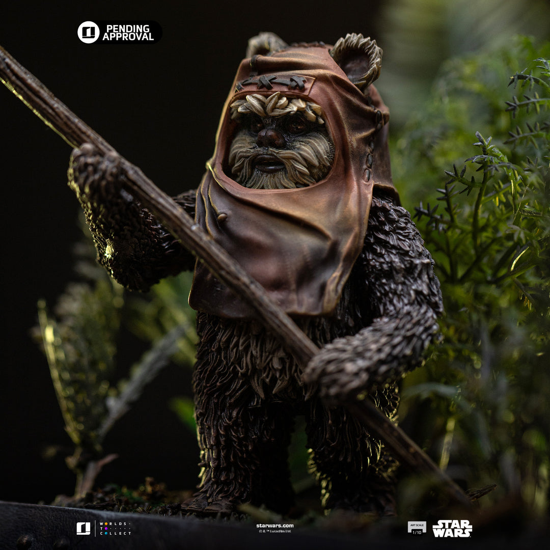 Iron Studios Star Wars: Return of the Jedi Leia and Wicket 1/10 Art Scale Limited Edition Statue