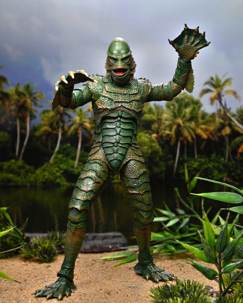 Universal Monsters Creature from the Black Lagoon Colour Ultimate 7" Scale Action Figure side angle