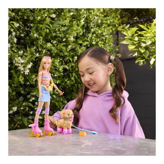 Barbie Roller Skating Doll & Pet Pal (Blonde)