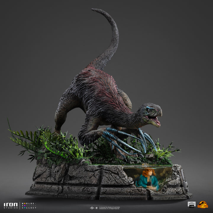 Iron Studios Jurassic World Therizinosaurus 1/20 Art Scale Limited Edition Statue