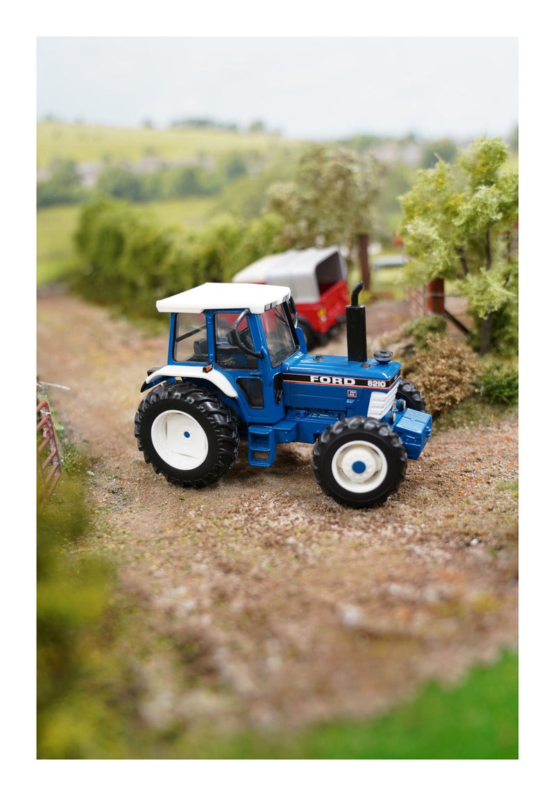 Ford 8210 - Image
