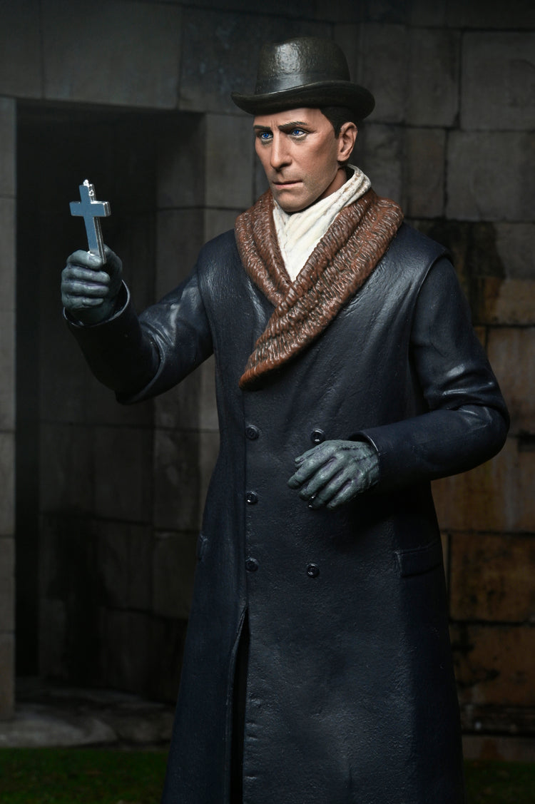 Hammer Horror: Horror of Dracula (1958) Van Helsing Ultimate 7" Scale Action Figure, size reference