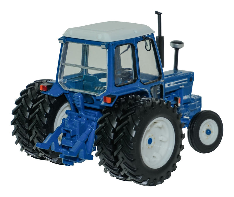1:32 Ford 7600 with Dual Wheels - Image