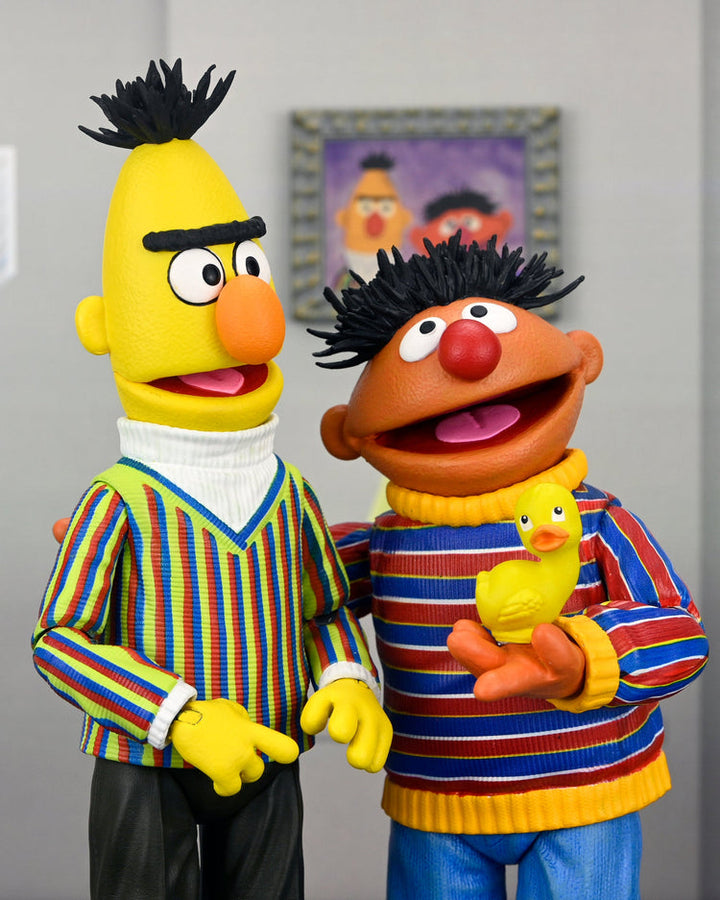 Sesame Street: Ernie Ultimate 7" Scale Action Figure