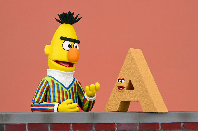 Sesame Street: Bert Ultimate 7" Scale Action Figure (view 4)