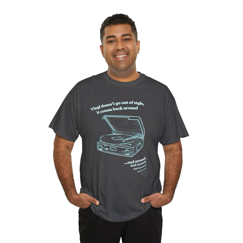 'Vinyl Doesn't Go Out Of Style' Men's T-Shirt, close-up detail