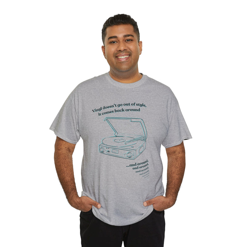 'Vinyl Doesn't Go Out Of Style' Men's T-Shirt, alternate view