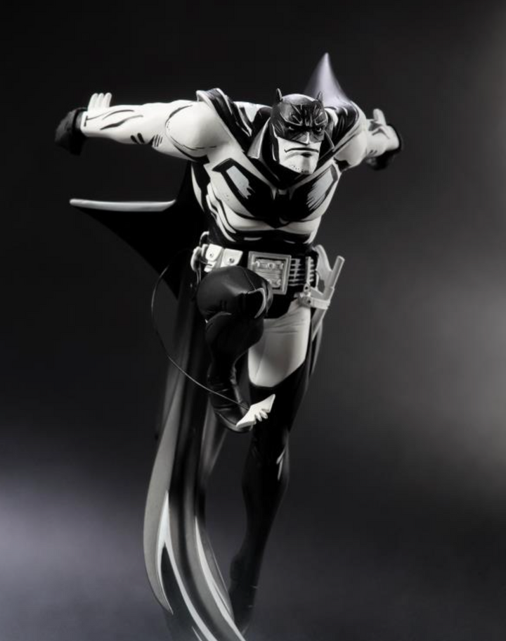 Batman White Knight Batman Black & White Batman (Sean Murphy Sketch Edition) 1/10 Scale Limited Edition Statue - Infinity Collectables  - #tag1#