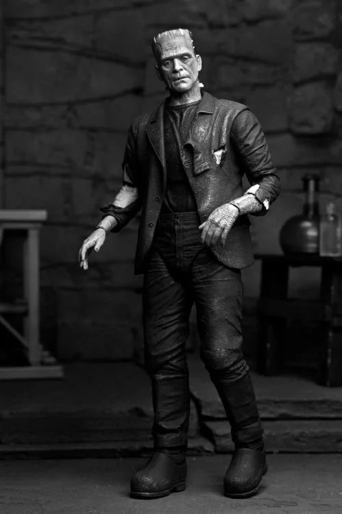 NECA Universal Monsters Ultimate Bride of Frankenstein Frankenstein's Monster (Black & White Version) 7" Action Figure