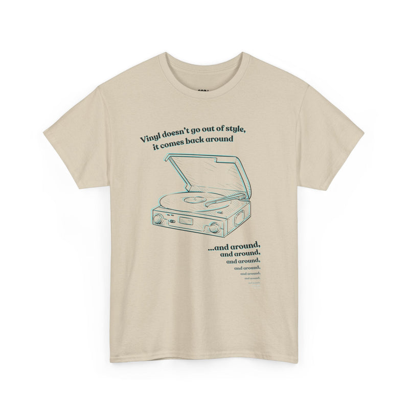 'Vinyl Doesn't Go Out Of Style' Men's T-Shirt, packaging shot