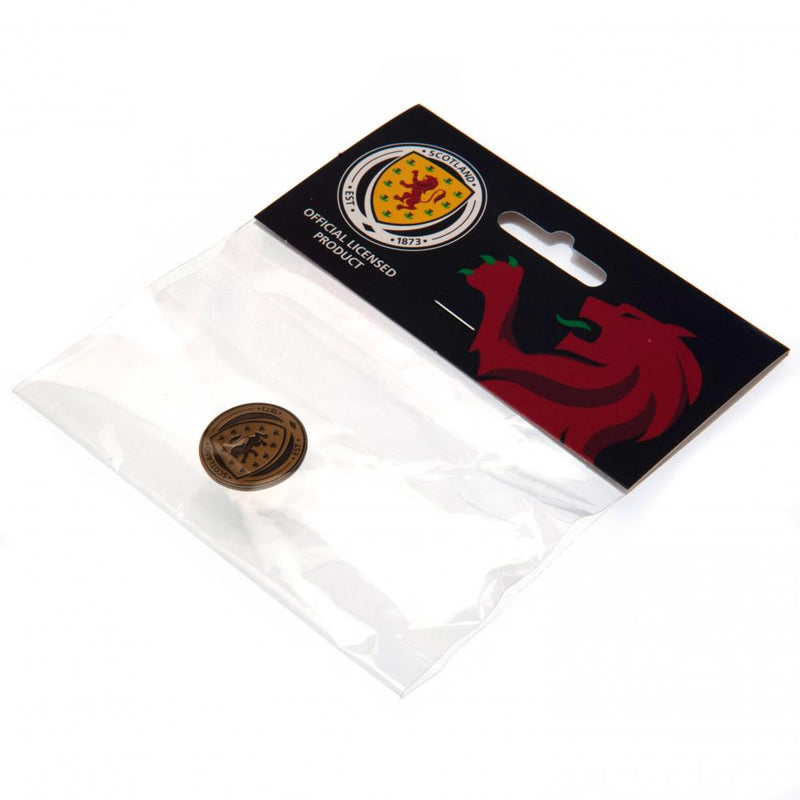 Scottish FA Antique Gold Crest Badge, alternate view