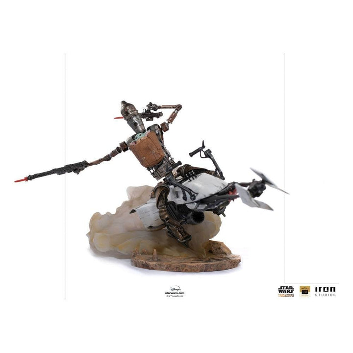 Iron Studios IG-11 & The Child Star Wars: The Mandalorian 1/10 Scale Deluxe Figure