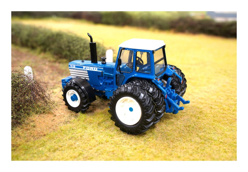 Ford TW35 With Dual Rear Wheels, alternate view