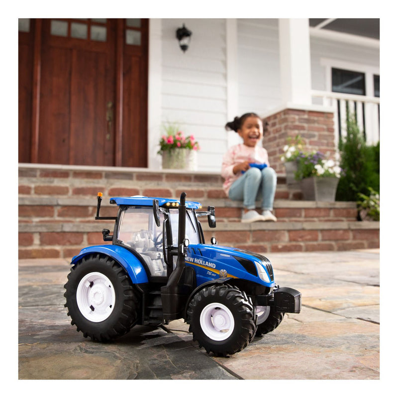 Radio Controlled New Holland T6 Tractor - Image