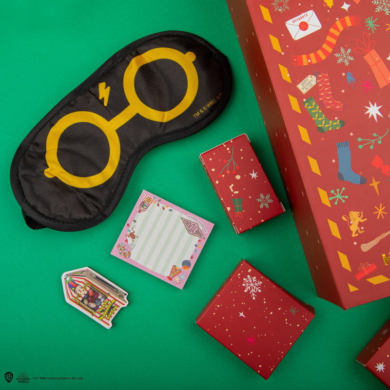 Harry Potter Deluxe Advent Calendar with Lock Box and Firebolt Prize, side angle
