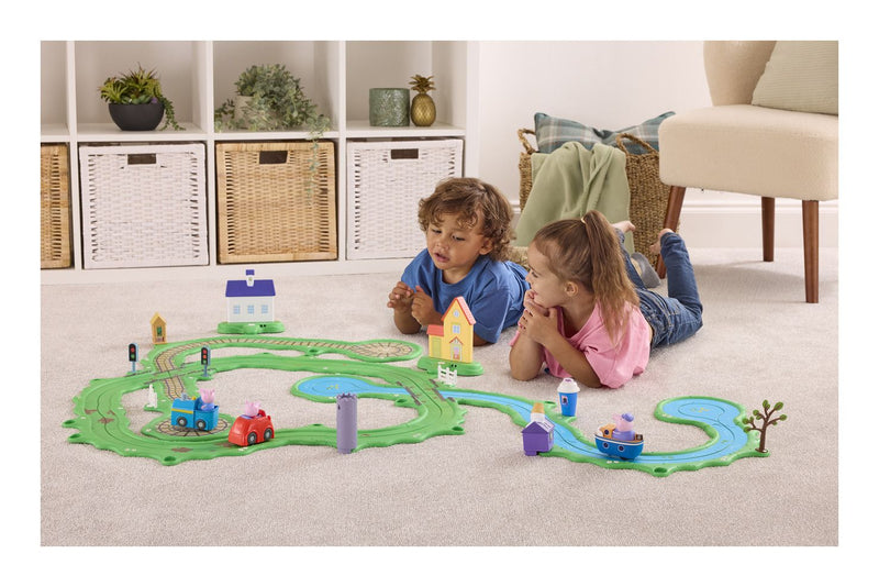 Peppa Pig Whizz Around Great Big World Set - Image