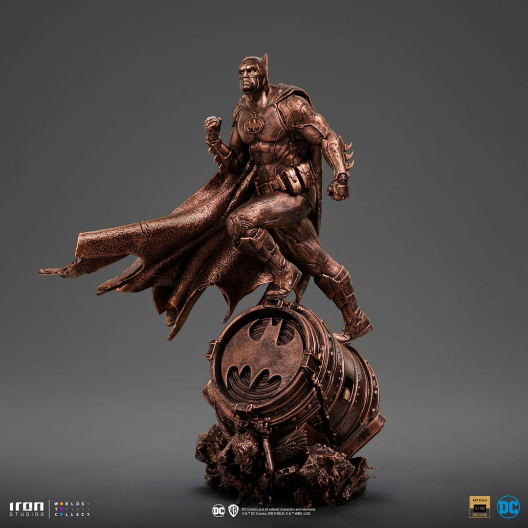 Iron Studios DC Batman Deluxe (Bronze Version) Infinity Collectables Exclusive 1/10 Limited Edition Art Scale Statue