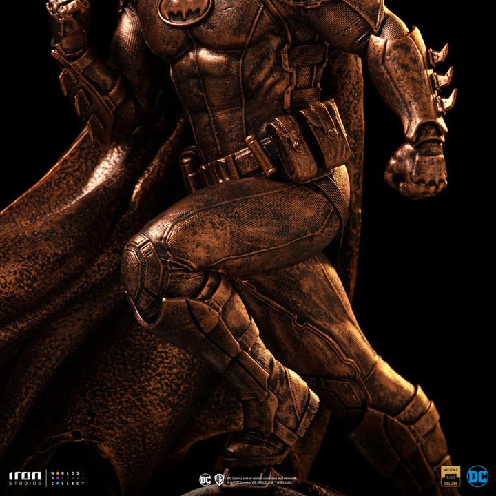 Iron Studios DC Batman Deluxe (Bronze Version) Infinity Collectables Exclusive 1/10 Limited Edition Art Scale Statue