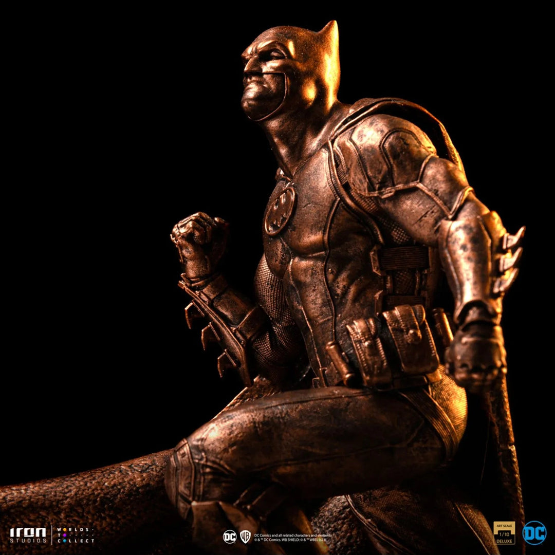 Iron Studios DC Batman Deluxe (Bronze Version) Infinity Collectables Exclusive 1/10 Limited Edition Art Scale Statue