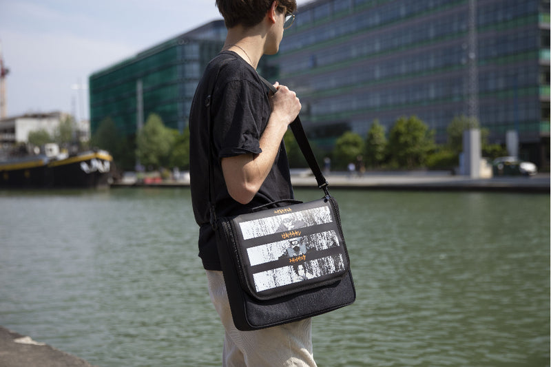 Konix Naruto Messenger Bag for Nintendo Switch close up detail