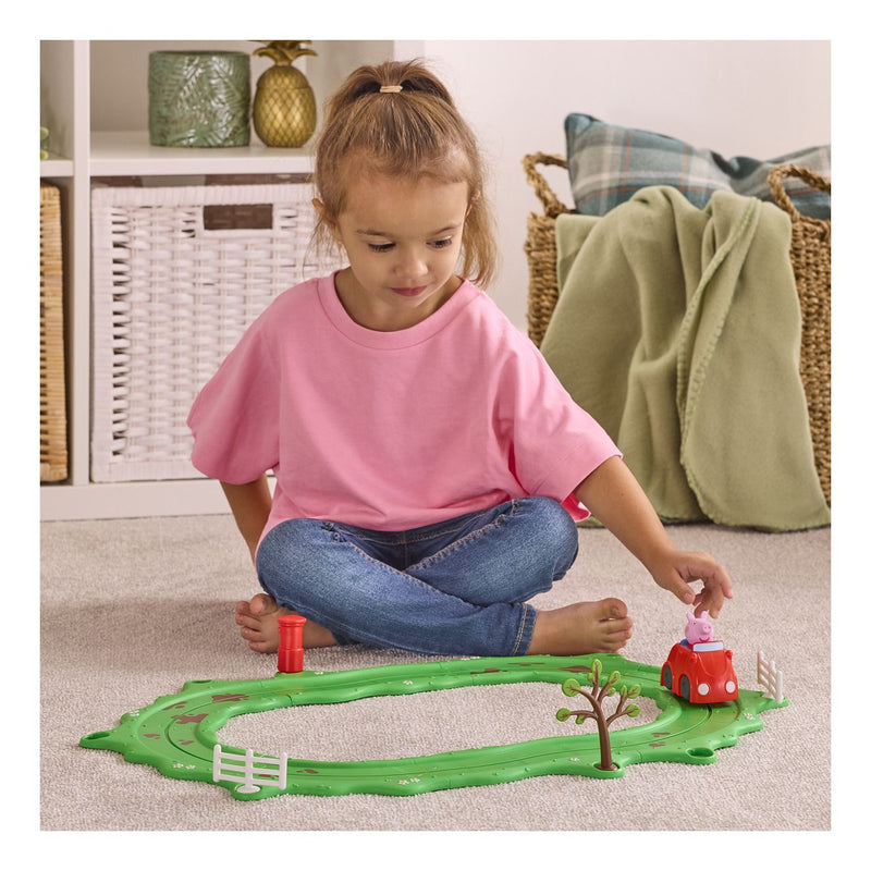 Peppa Pig Whizz Around Little Red Car Set - Image