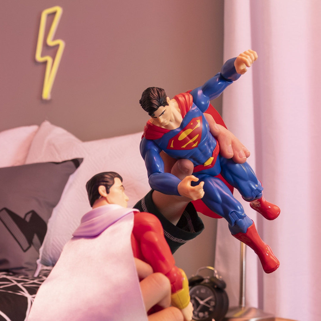 DC Universe Superman 1/6 Scale Action Figure