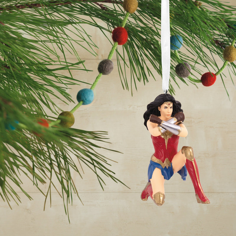 Collectable DC Comics - Wonder Woman Pose Ornament