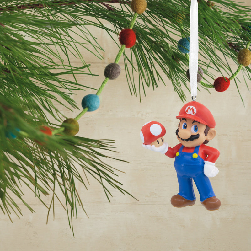 Collectable Super Mario - Mario with Super Mushroom Ornament