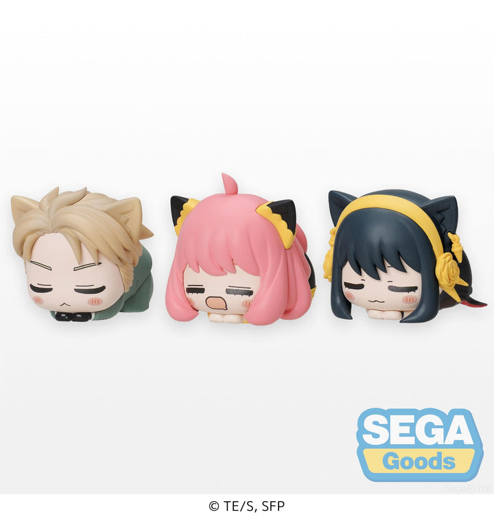 Ohiruneko SPY x FAMILY Loid Anya and Yor Forger 2.1" Scale MP Mini Figure Set (3-Pack)