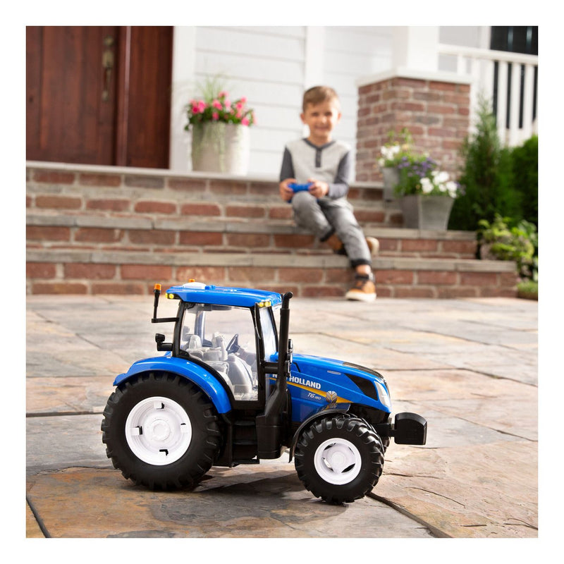 Radio Controlled New Holland T6 Tractor - Image
