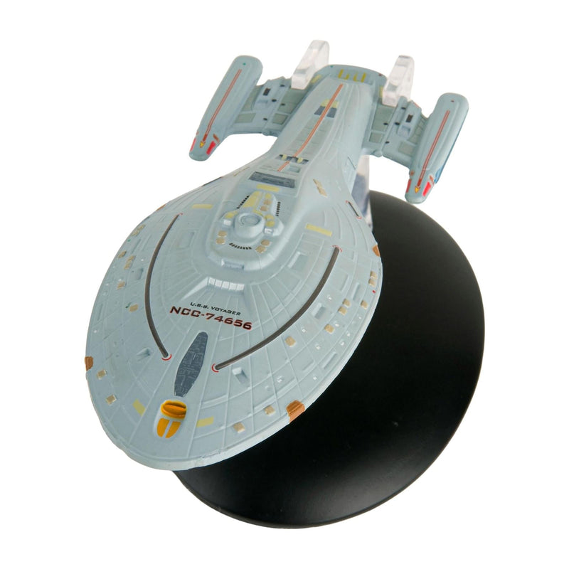 U.S.S. Voyager NCC-74656 (Intrepid-class) Model Diecast Ship (Eaglemoss / Star Trek), size reference