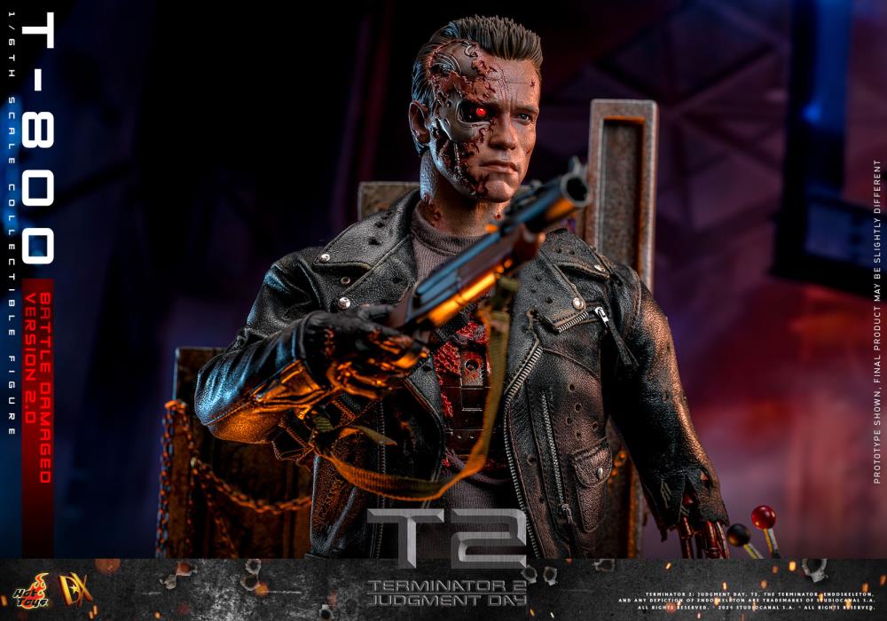 Hot Toys Terminator 2: Judgement Day DX46 T-800 (Battle Damaged Version 2.0) 1/6th Scale Figure