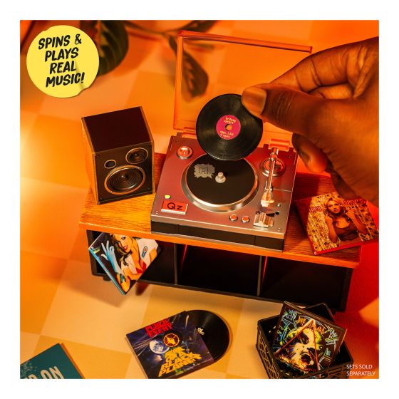 MGA'S Miniverse - Real Music Vinyl in PDQ