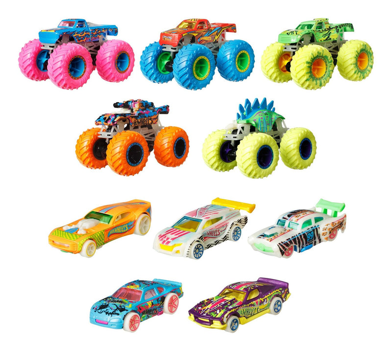 Hot Wheels Monster Trucks Glow In The Dark Bundle - Image