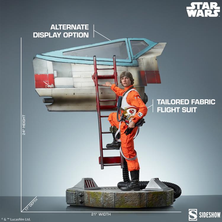Sideshow Star Wars: A New Hope Premium Format Luke Skywalker & X-Wing: Red Five, Standing By Statue
