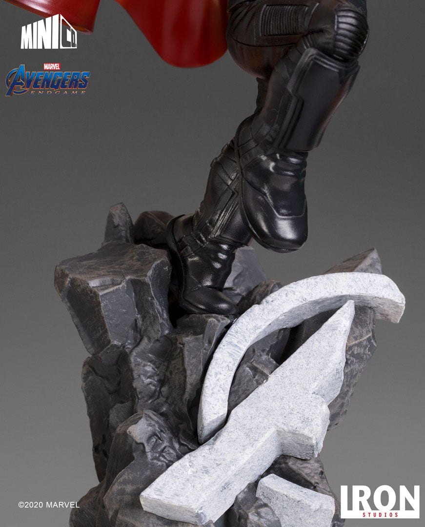 Iron Studios Thor Avengers Endgame Minico Figure