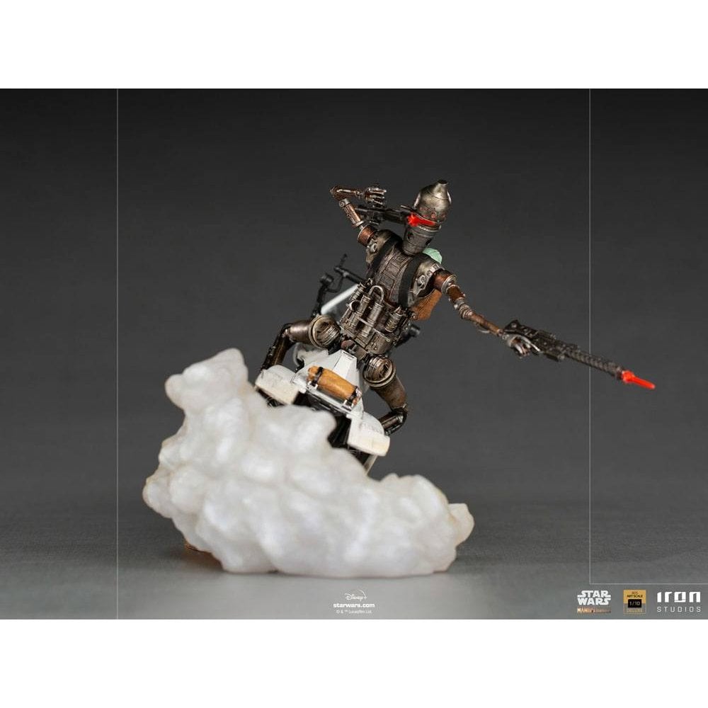 Iron Studios IG-11 & The Child Star Wars: The Mandalorian 1/10 Scale Deluxe Figure