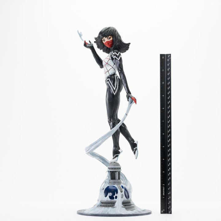 Marvel Premier Collection Silk 1/7 Scale Limited Edition Statue