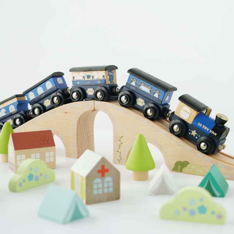 LTV Twilight Train & Carriages 5pc