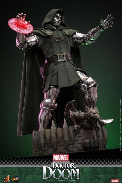 Hot Toys Marvel Comics Doctor Doom 1/6 Scale Figure